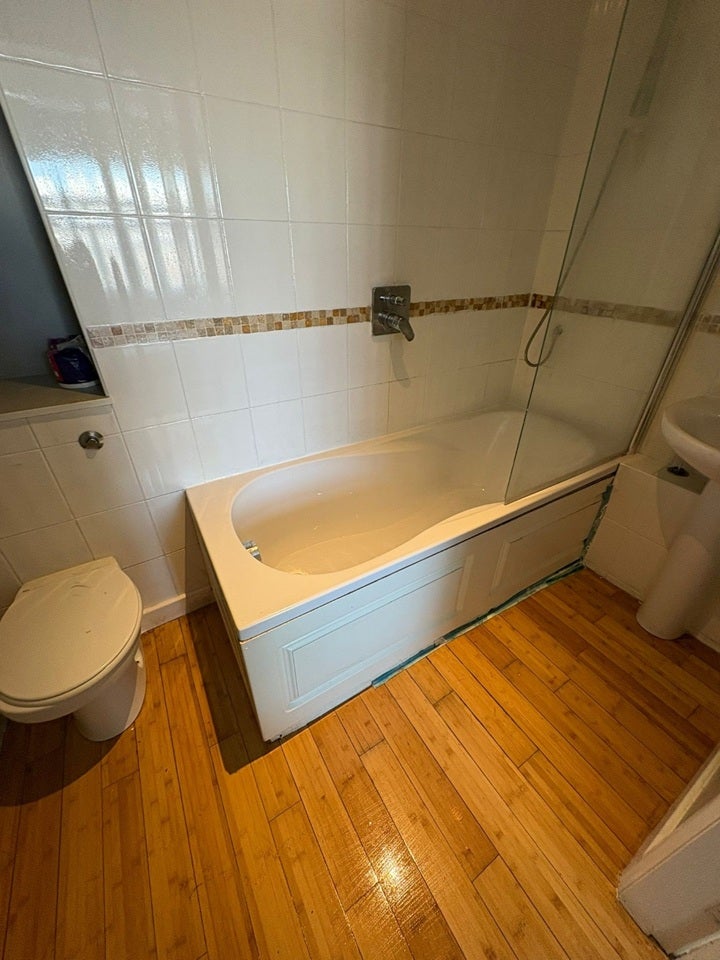 Room Maple Road in Greater London