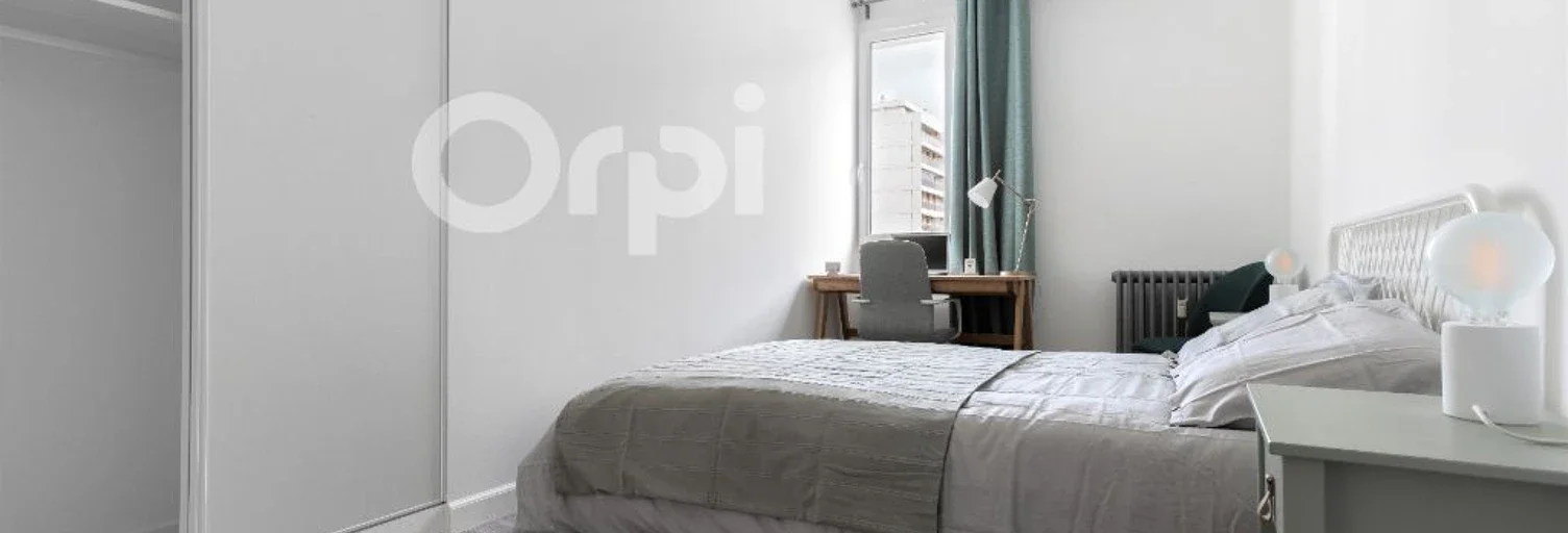Room Rue Camille Costa de Beauregard in Chambéry