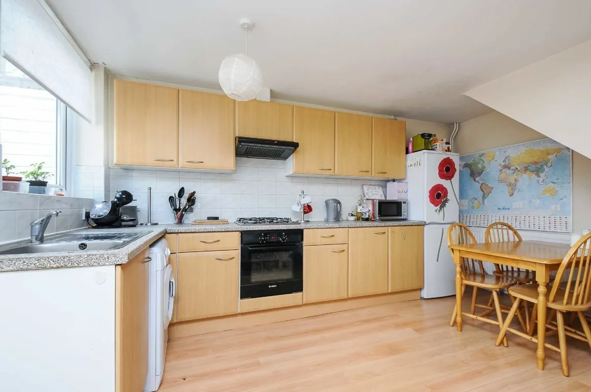 House Hunter Close in Greater London