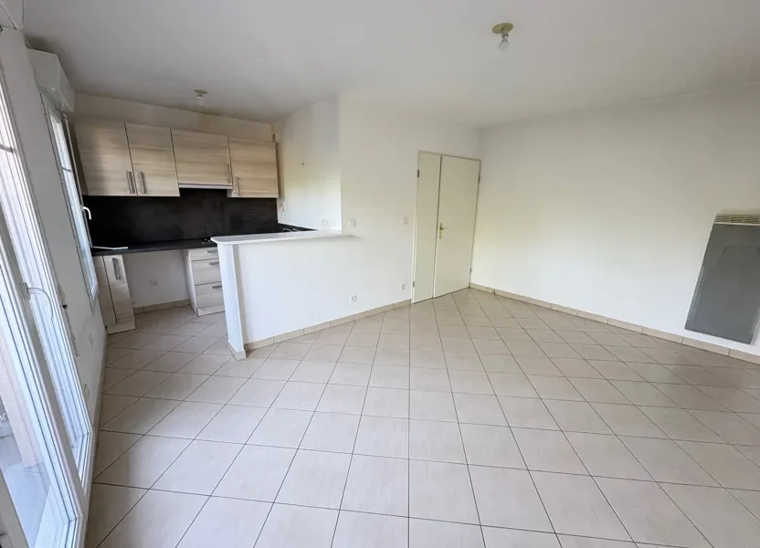 Flat Rue des Chantiers in Ozoir-la-Ferrière