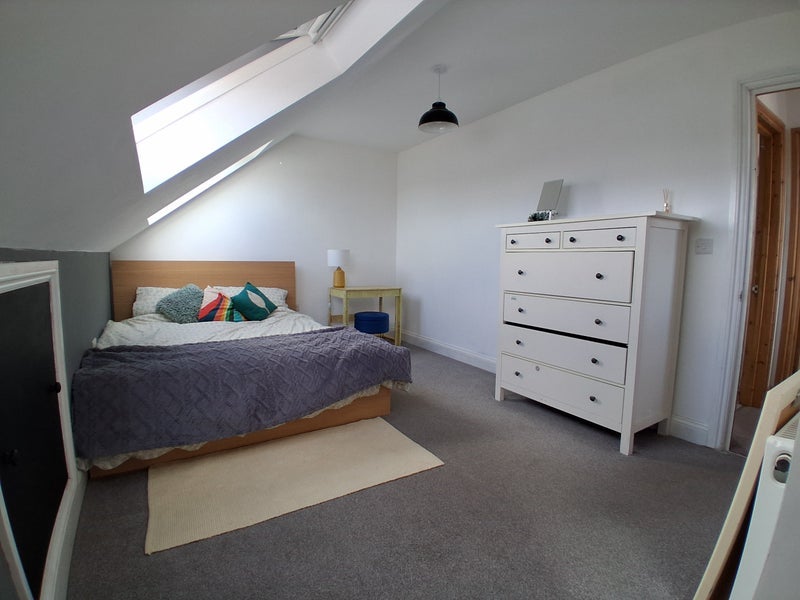Room Irby Road in Bristol