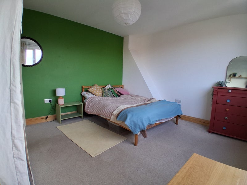 Room Irby Road in Bristol