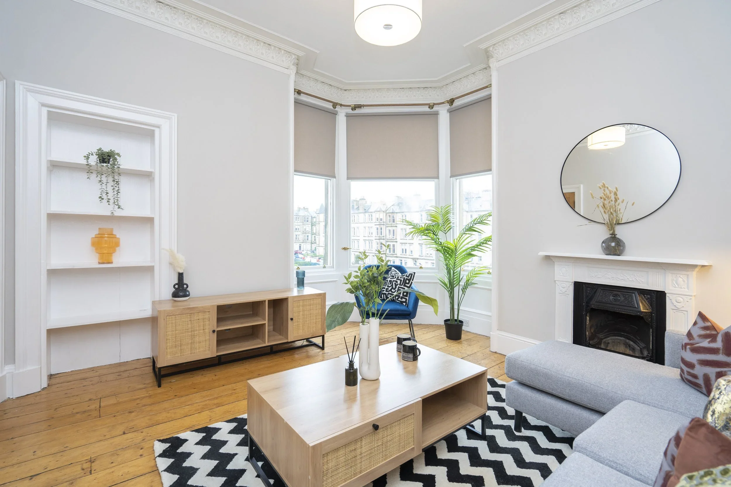 Flat Comely Bank Avenue in City of Edinburgh