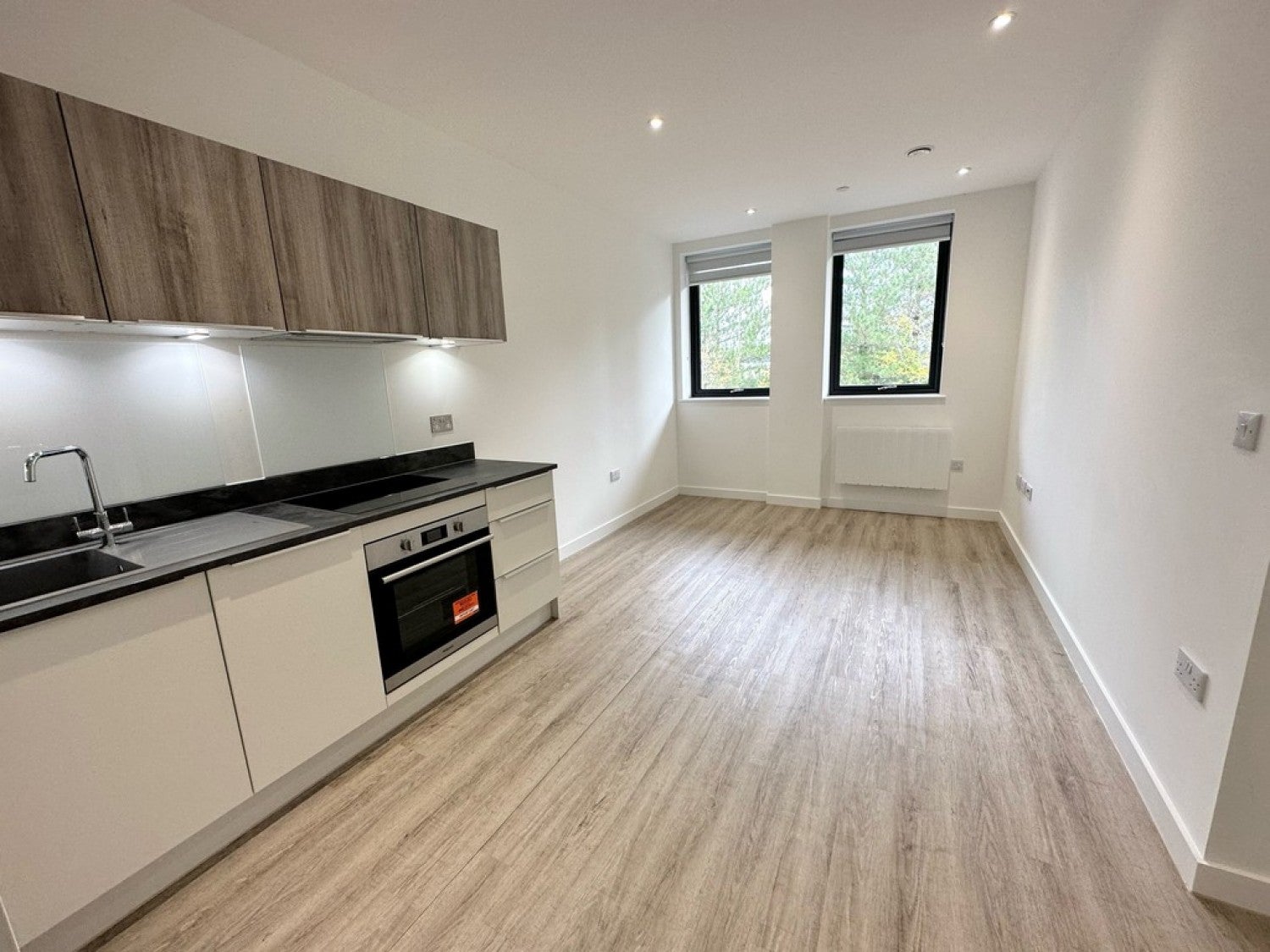 Flat Ashwood Way in Basingstoke and Deane