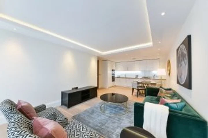 Flat Strand in City of Westminster