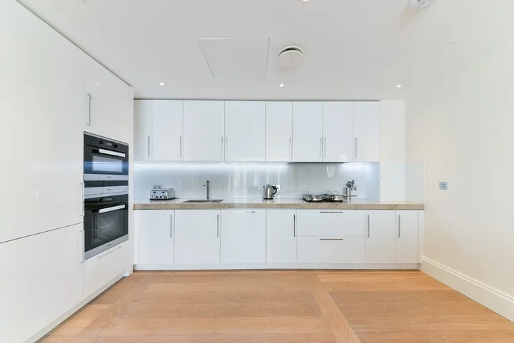 Flat Strand in City of Westminster