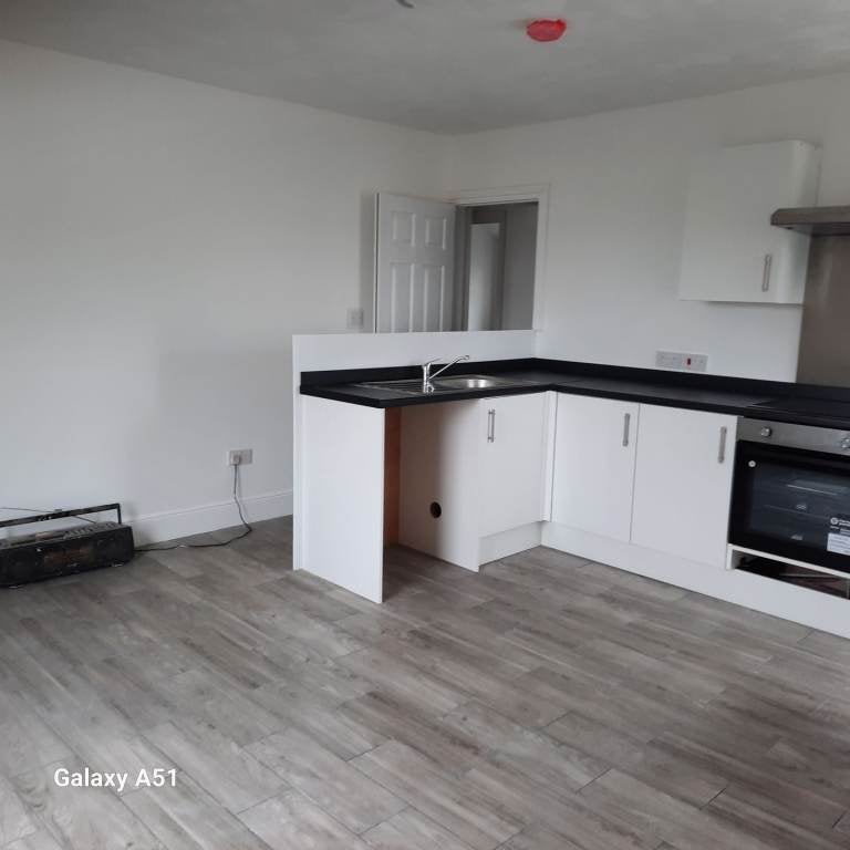 Flat Albert Square in Gorleston-on-Sea