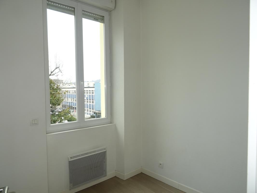 Appartement Avenue d'Alsace-Lorraine à Aix-les-Bains