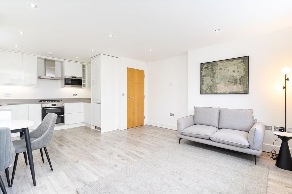 Flat South Park Hill Road in Greater London