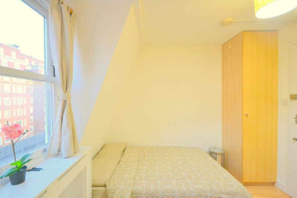 Room Claverton Street in City of Westminster