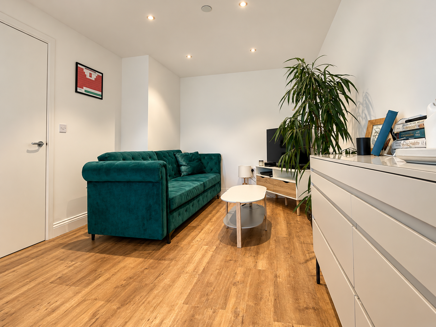 Flat Nelson Terrace in Aylesbury