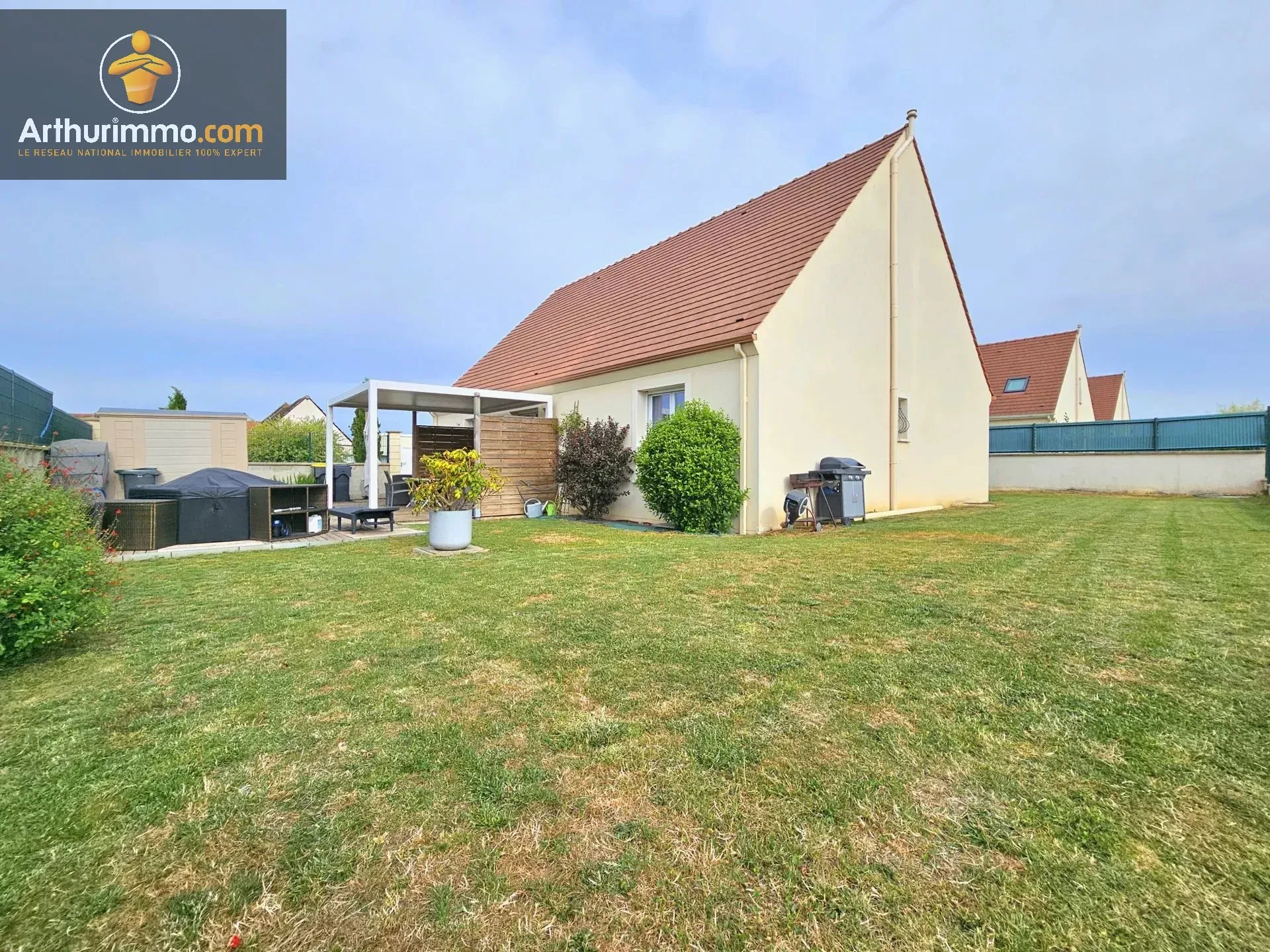 House Rue de l'Oise in Harly