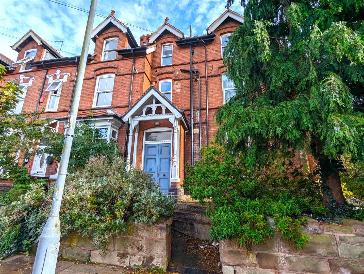 Flat Oakfield Road in Birmingham