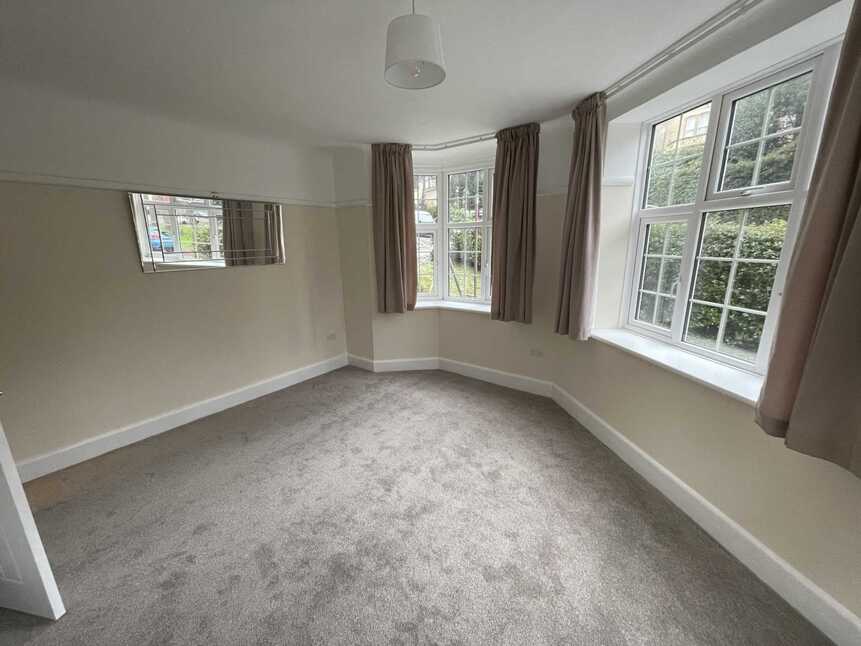 Flat Vale Road in Bournemouth