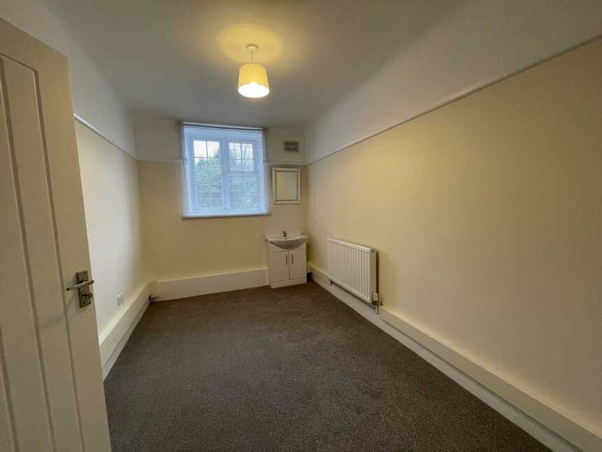 Flat Vale Road in Bournemouth