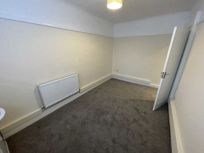 Flat Vale Road in Bournemouth