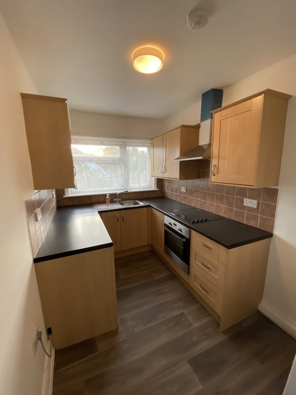 Room Broadlands Road in Greater London