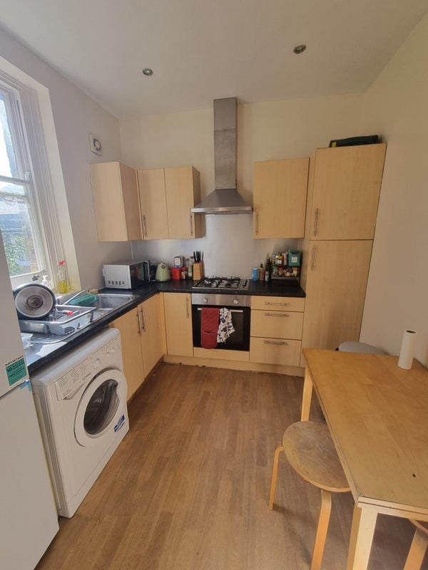 Room Rushcroft Road in Greater London