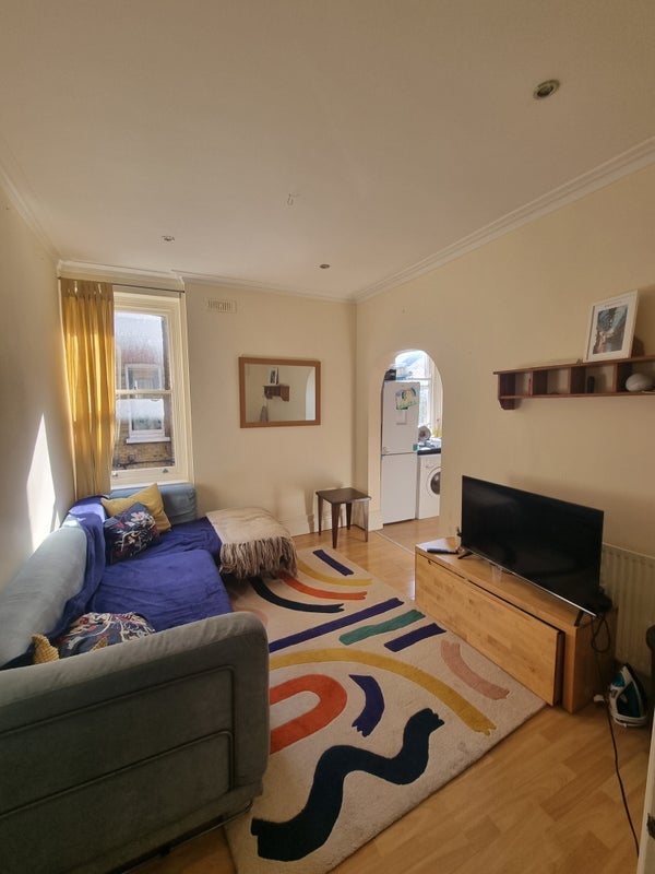 Room Rushcroft Road in Greater London
