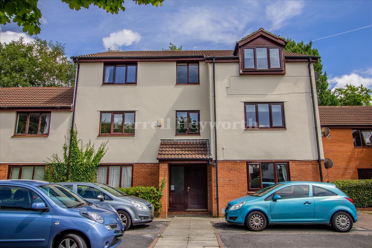 Flat Golf View in Ingol and Tanterton