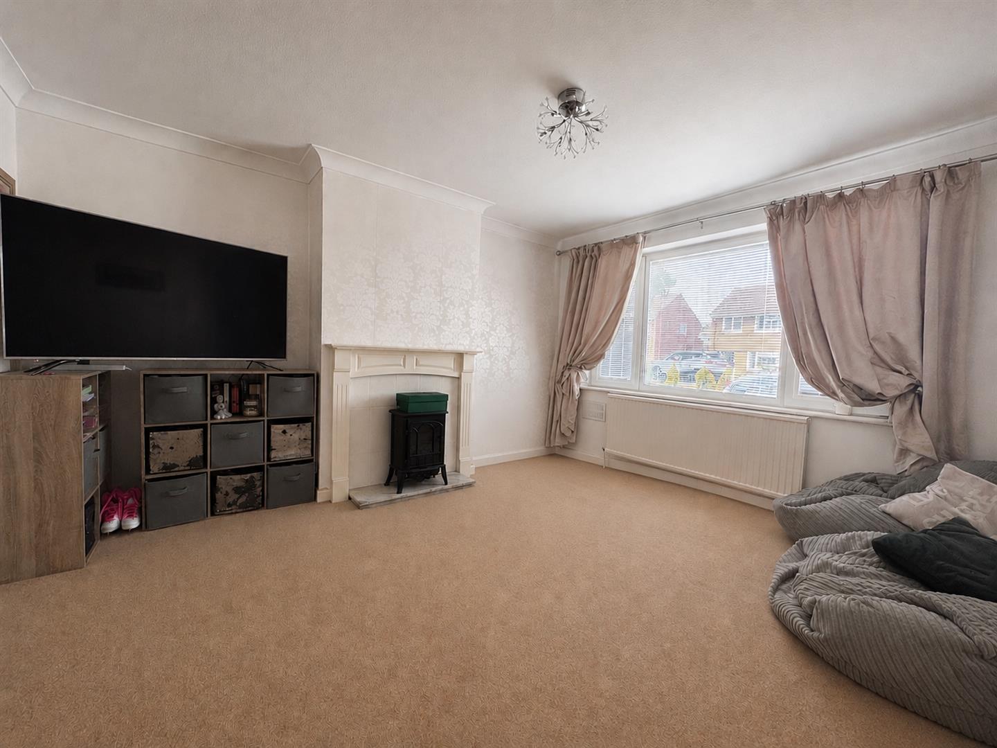 House Lennox Close in Gosport