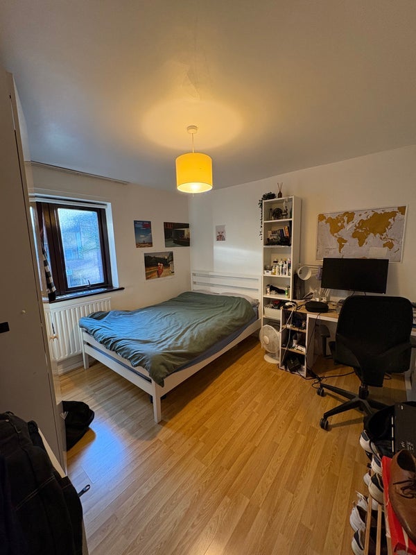 Room Laburnum Street in Greater London