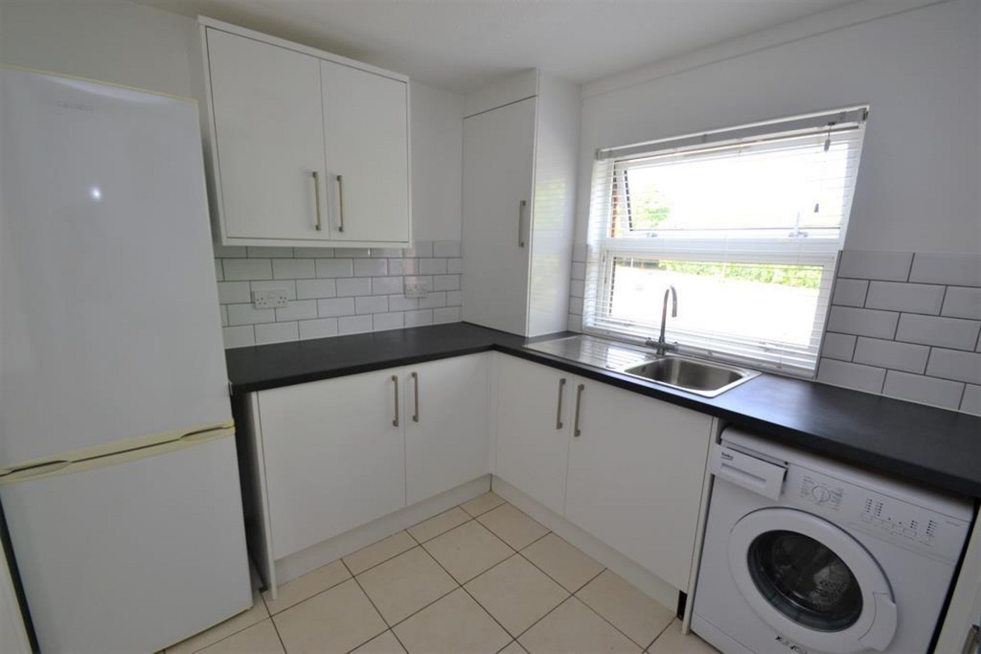 Flat Torquay Crescent in Stevenage