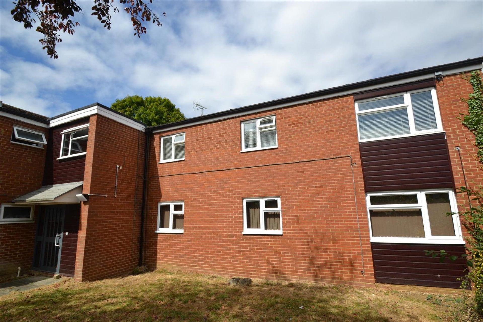 Flat Torquay Crescent in Stevenage