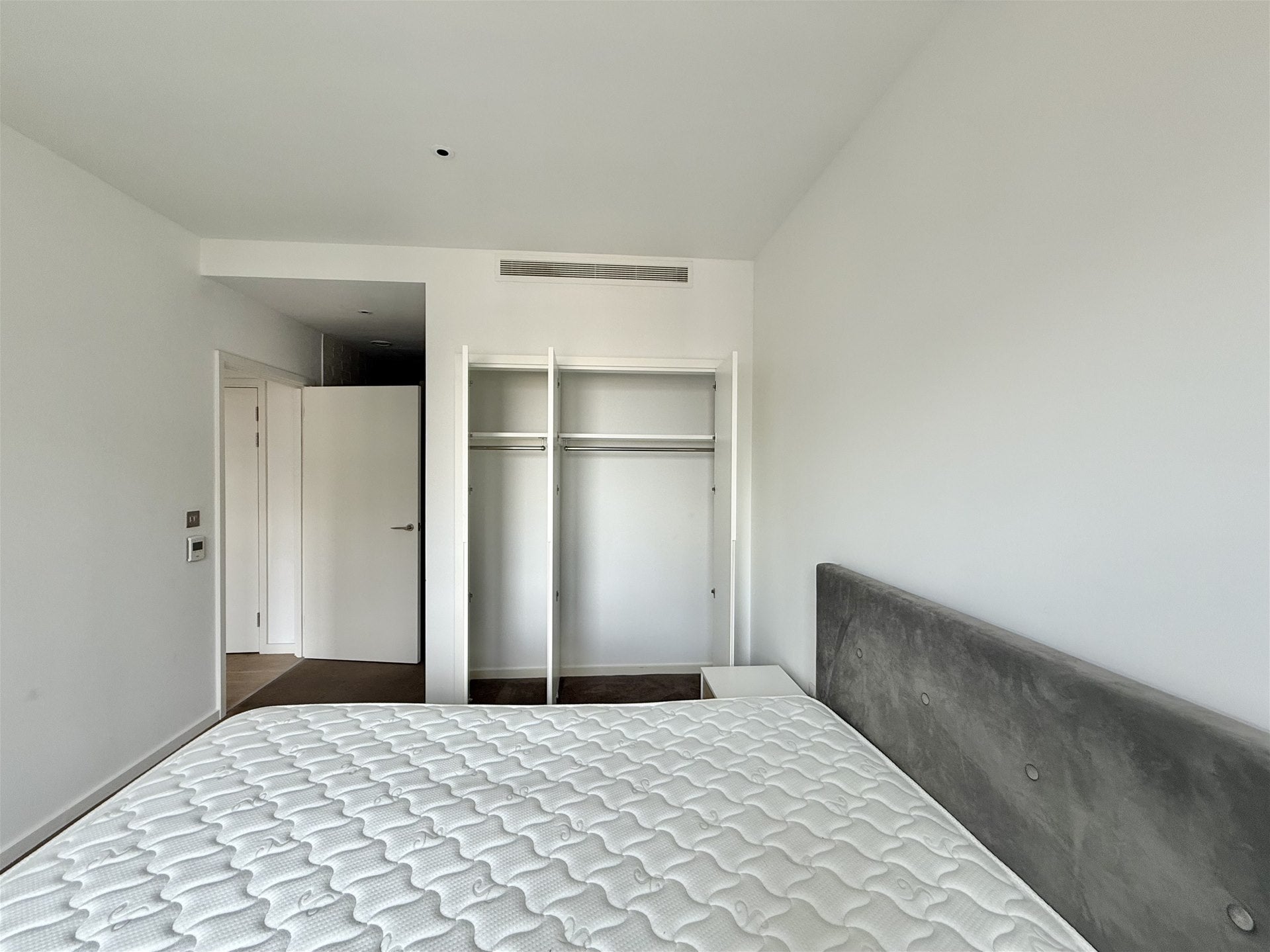 Flat Orchard Place in Greater London