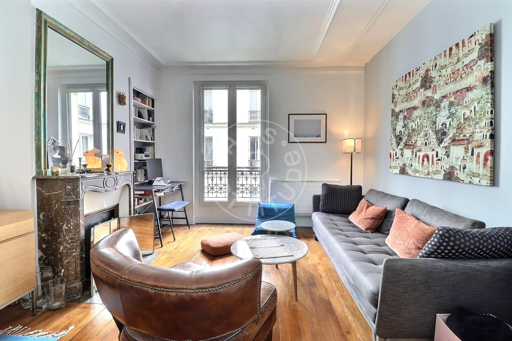 Flat Rue Paul Bert in Paris