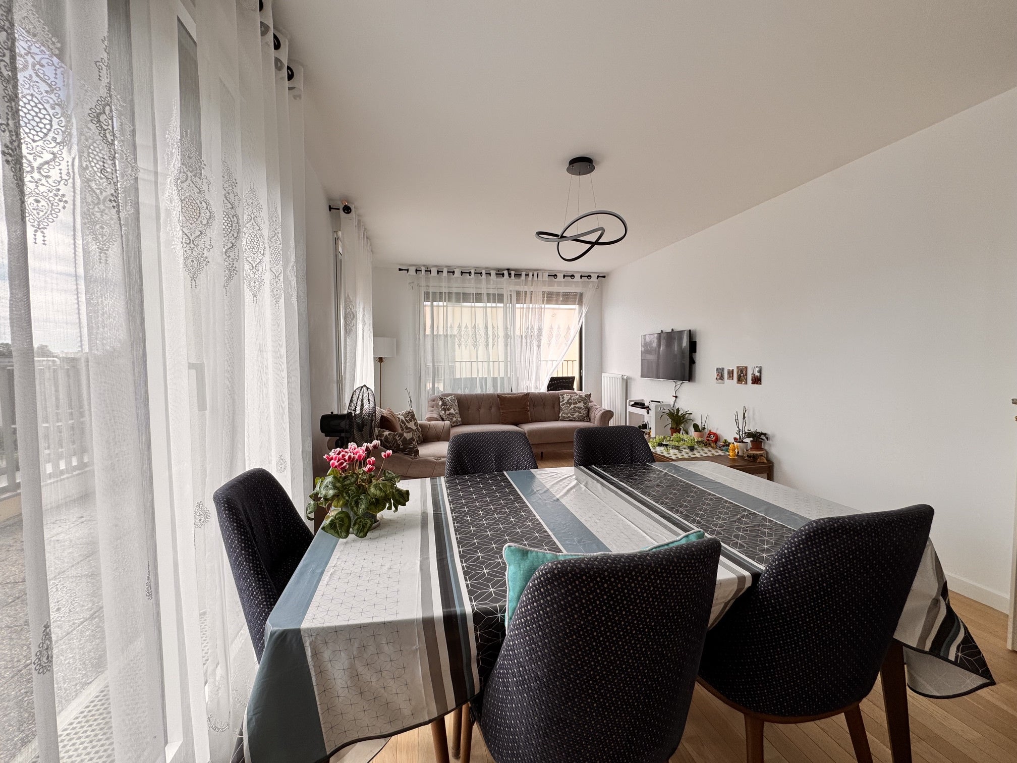 Flat Avenue Winchester in Saint-Germain-en-Laye
