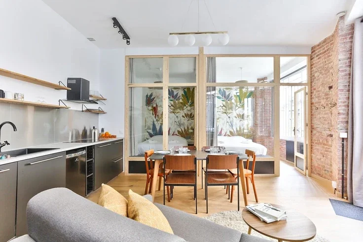 Flat Rue du Faubourg Saint-Denis in Paris