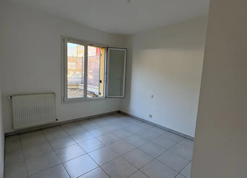 Appartement Rue Saint-Martin à Contes