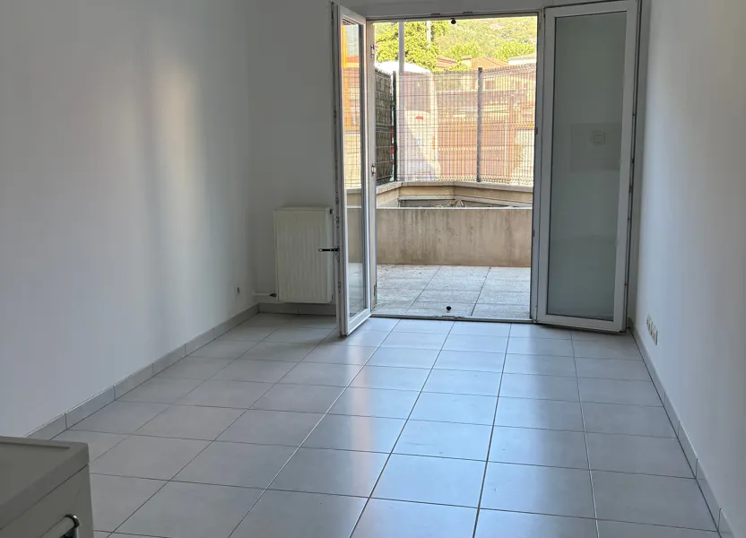 Appartement Rue Saint-Martin à Contes
