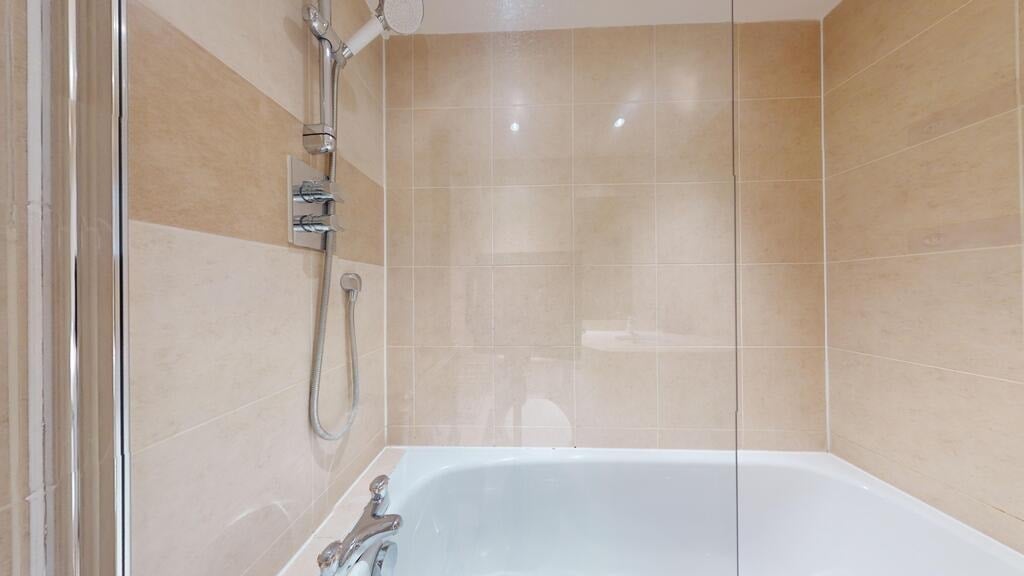 Flat Fulham Road in Greater London
