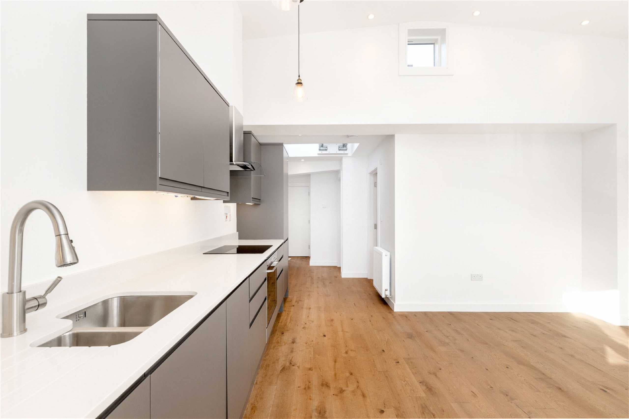 Flat Worple Road in Greater London