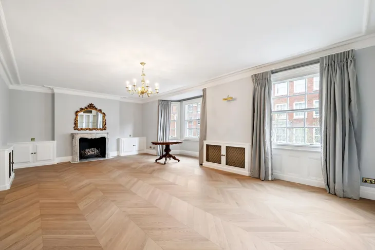 Flat Brown Street in City of Westminster