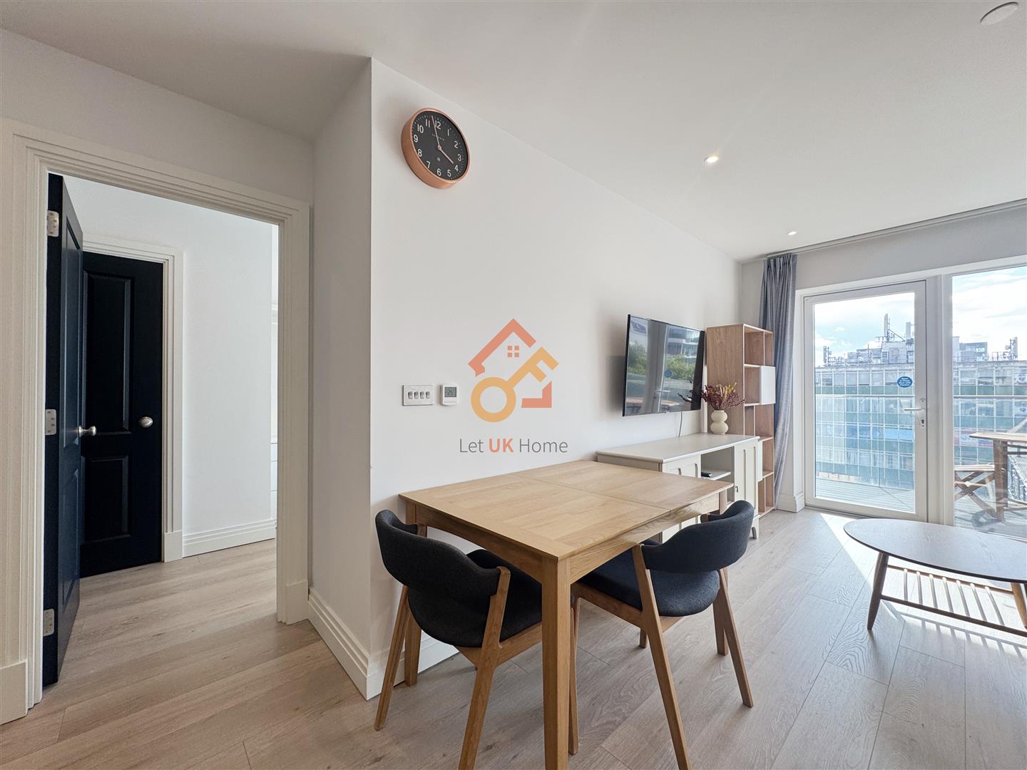 Flat Filmworks Walk in Greater London
