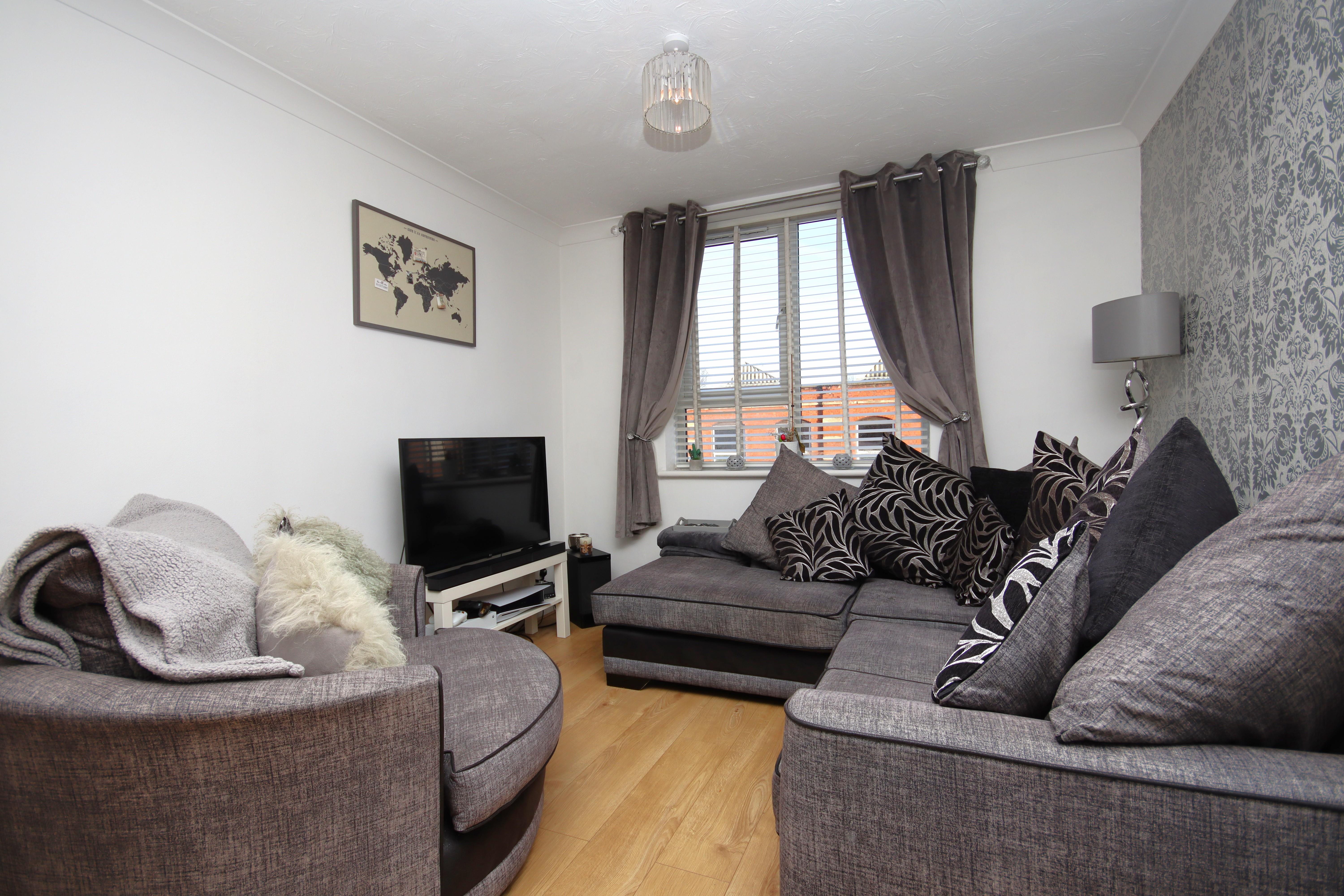 Flat Rectory Road in Rushden