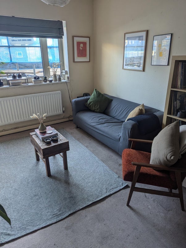 Room Hyde Road in Greater London