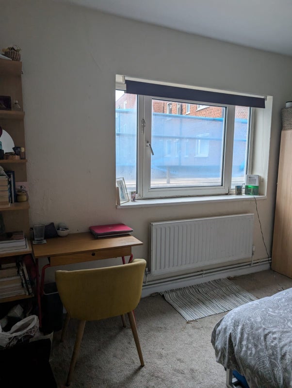 Room Hyde Road in Greater London