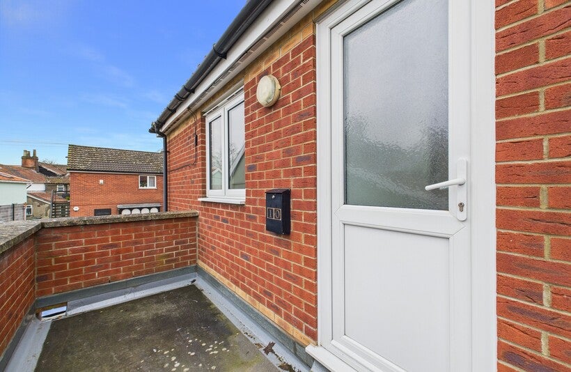 Flat Queens Square in Breckland District