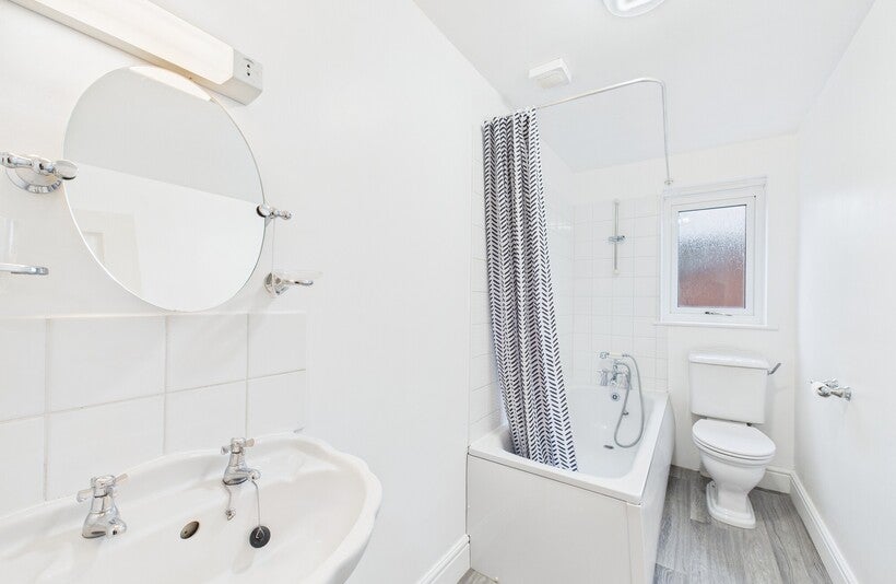 Flat Queens Square in Breckland District