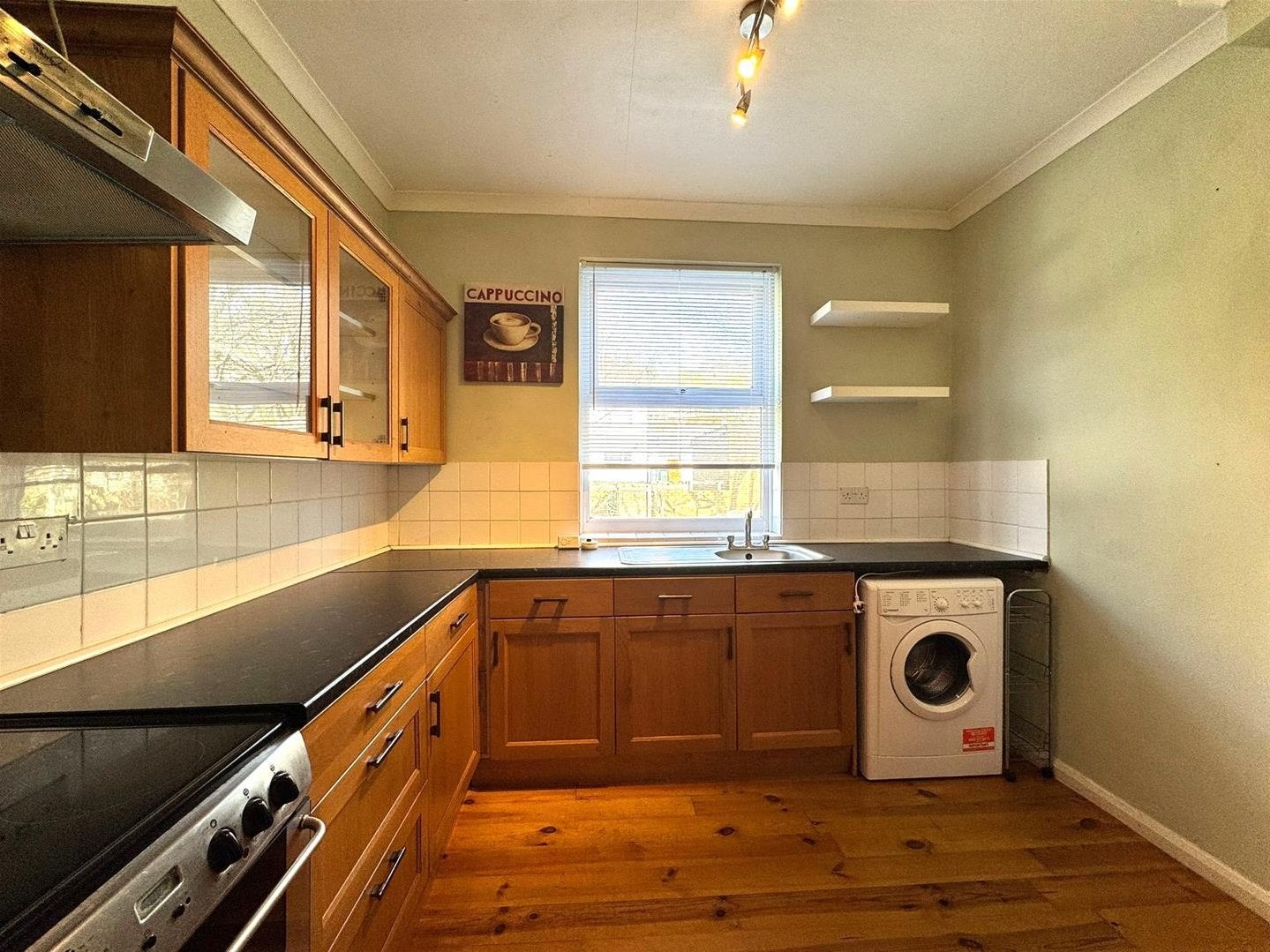 Flat Cobham Terrace Road in Stone