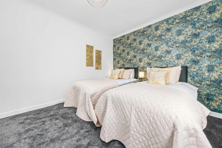 Flat Oxford Street in Coatbridge