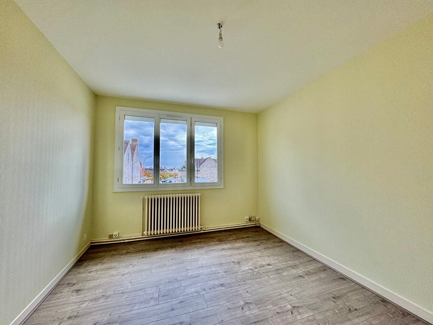 Flat Rue du 8 Mai in Romorantin-Lanthenay