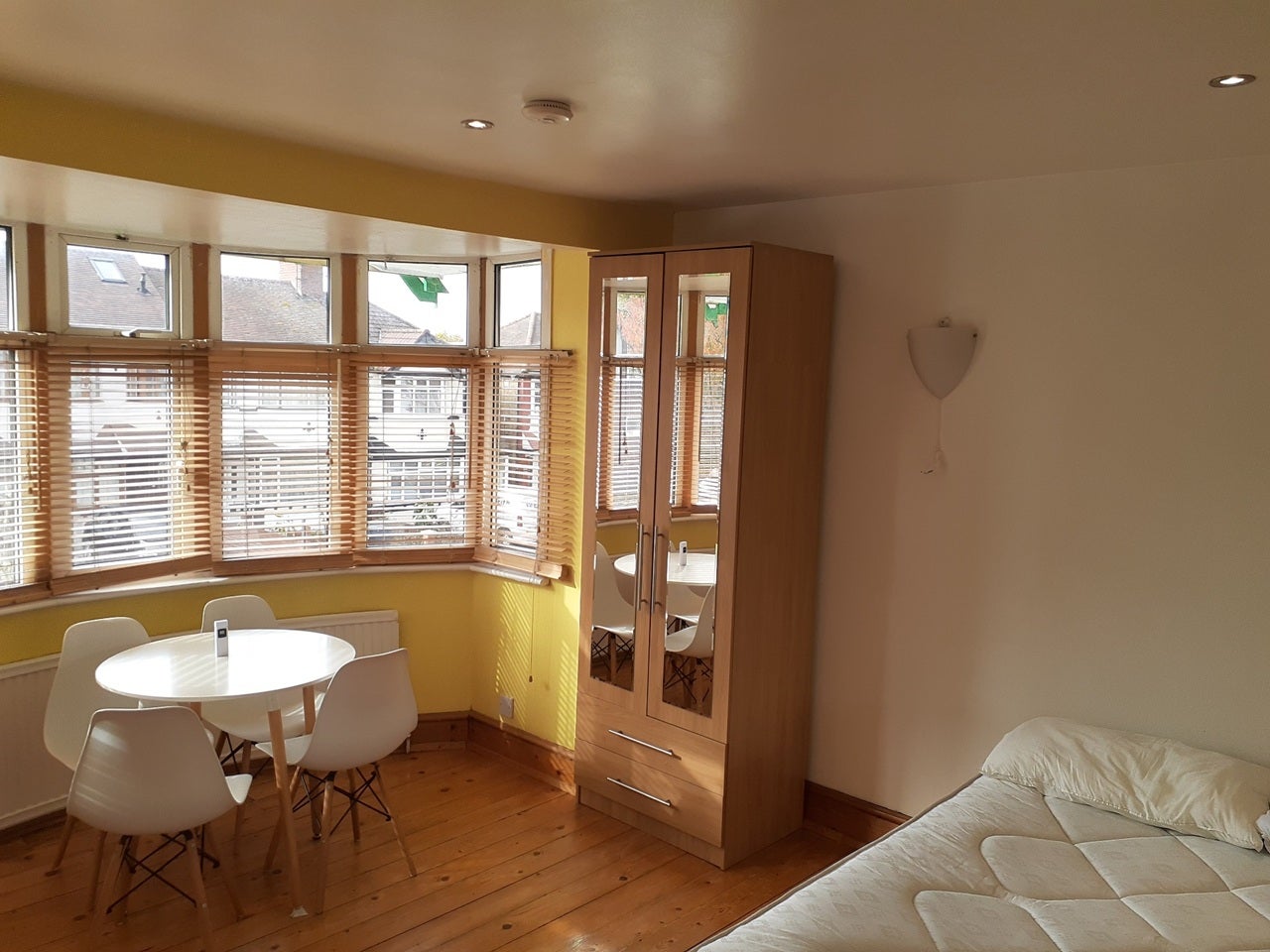 Room St Augustine's Avenue in Greater London