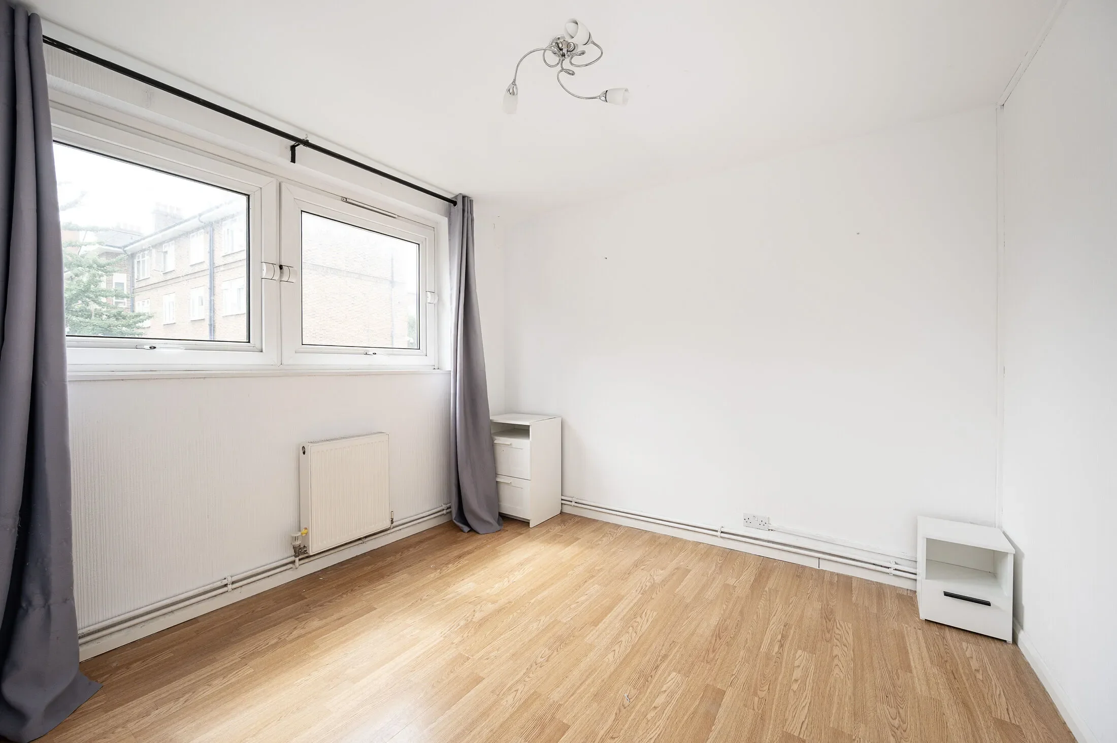 House Sceptre Road in Greater London