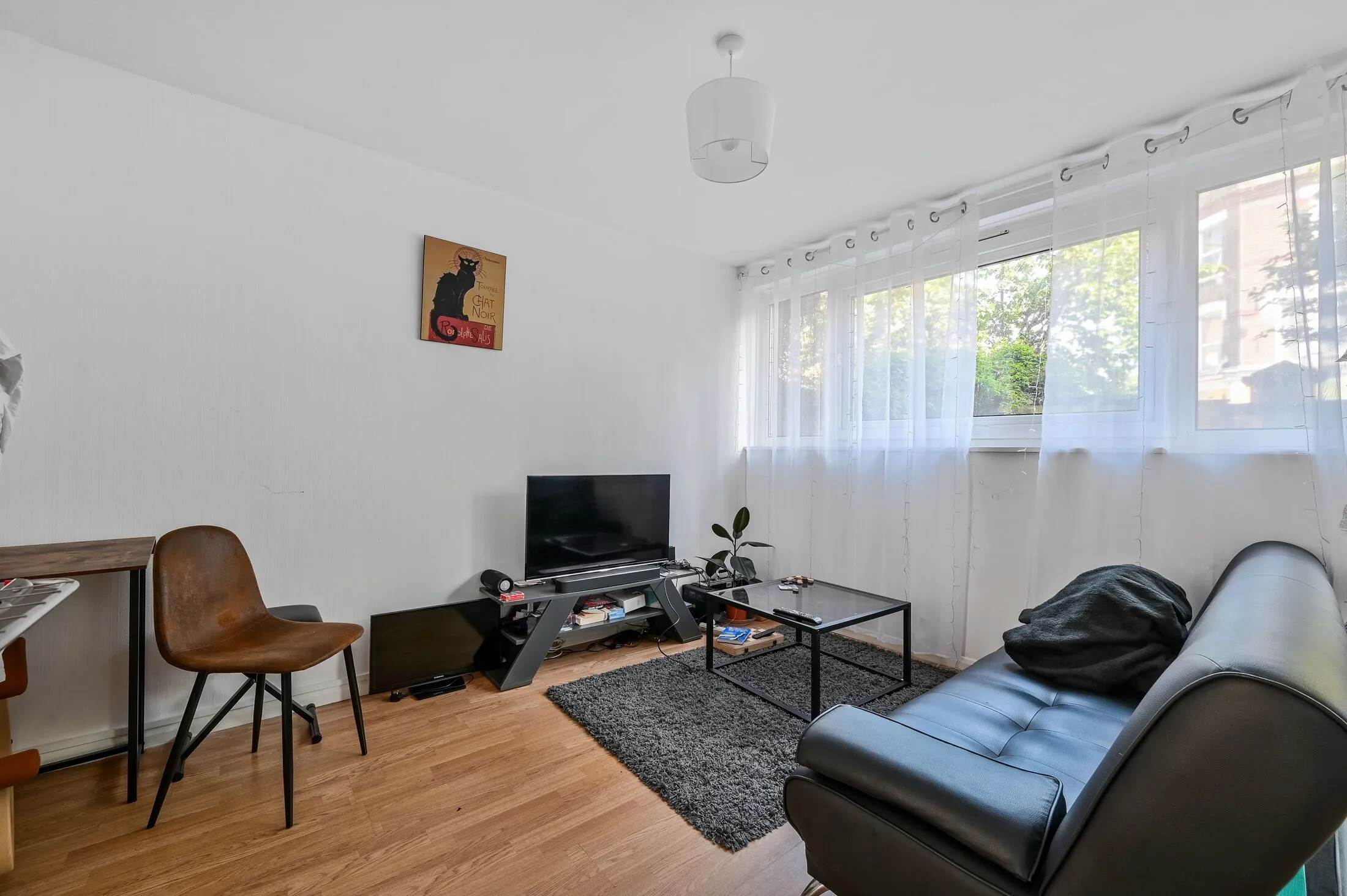 House Sceptre Road in Greater London
