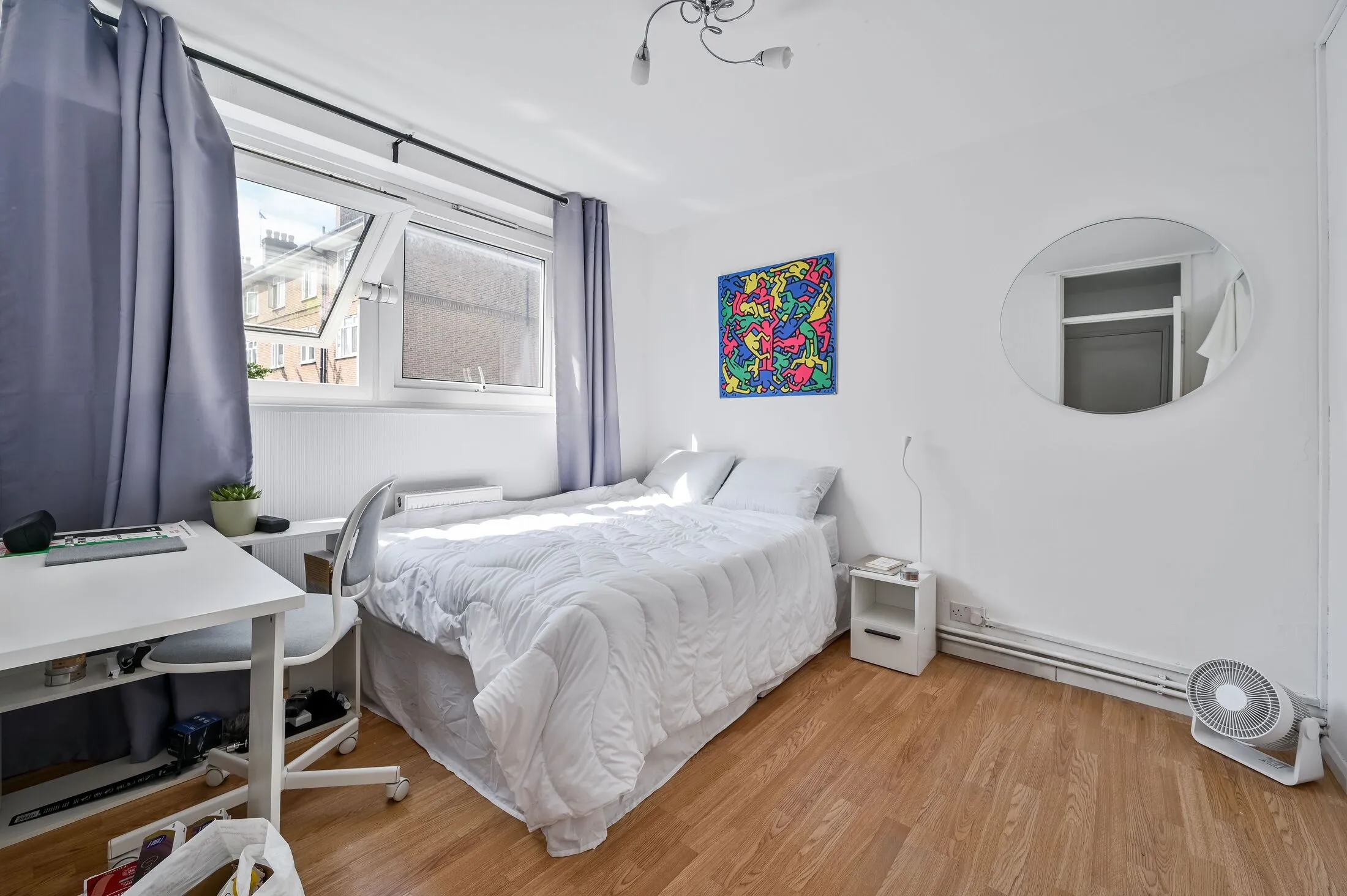 House Sceptre Road in Greater London